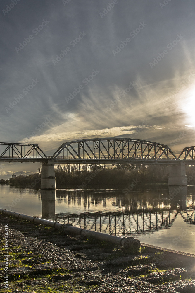 Naklejka premium puente