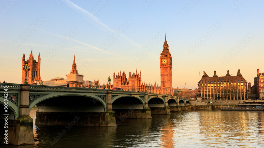 Naklejka premium Big Ben, Most Westminsterski rano