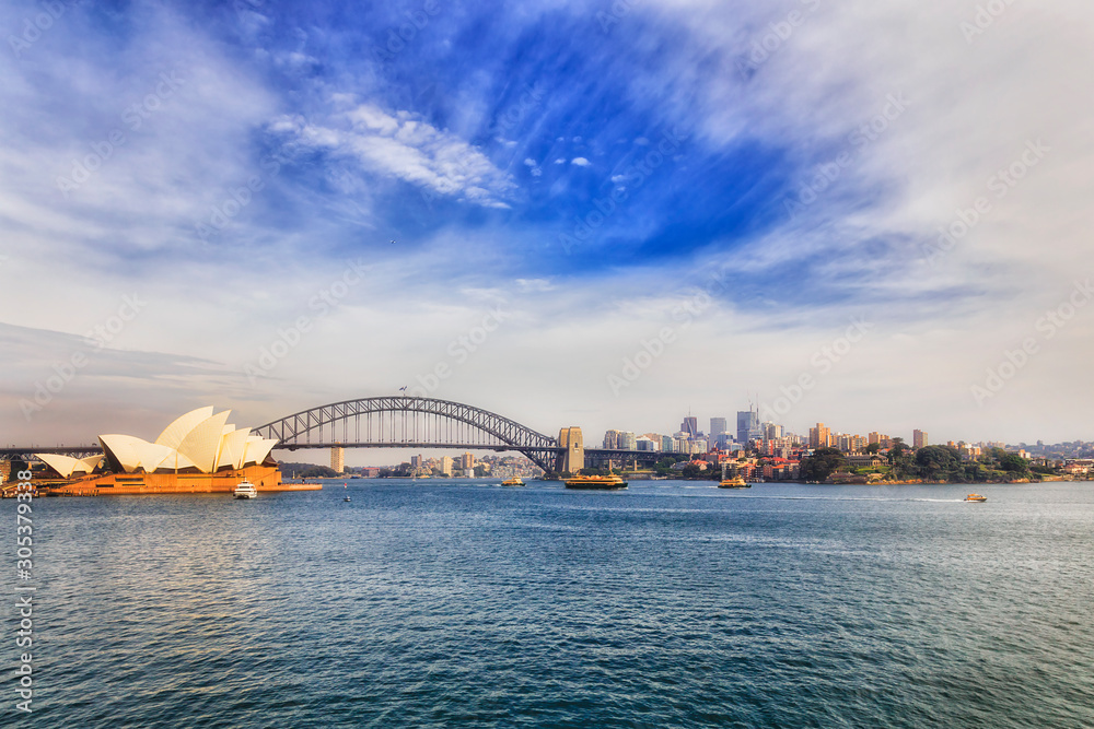 Fototapeta premium Sy RBG Arch Bridge 3 ferries