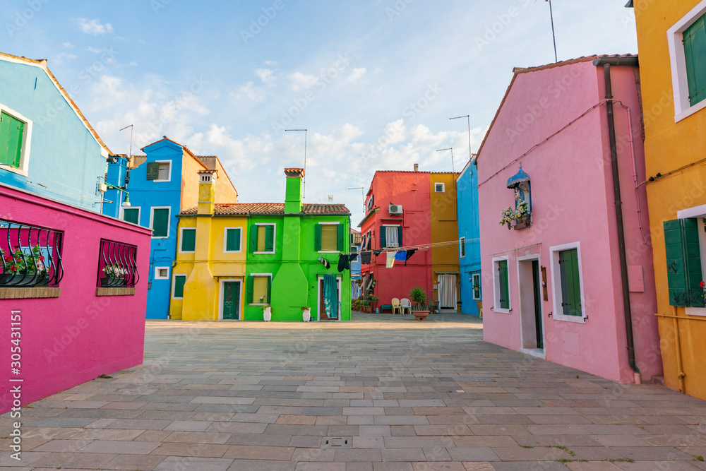 ブラーノ島のカラフルな家 Stock Photo Adobe Stock