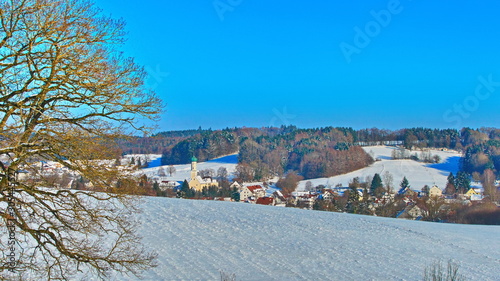 winterliche Landschaft in Bayern, ländliche Winterlandschaft