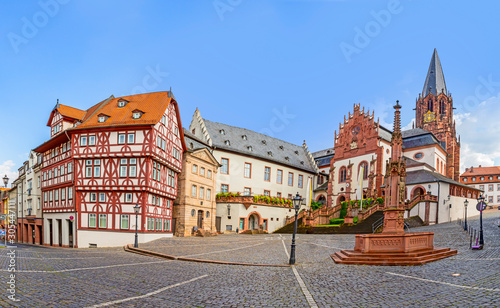 famous old Stifts Basilika in Aschaffenburg at Stiftskirchenplatz © travelview