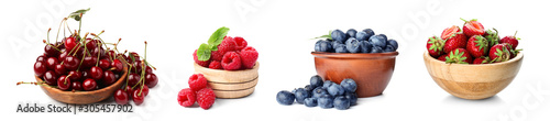 Billede på lærred Bowl with ripe cherries on white background