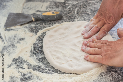 Preparazione pizza napoletana photo