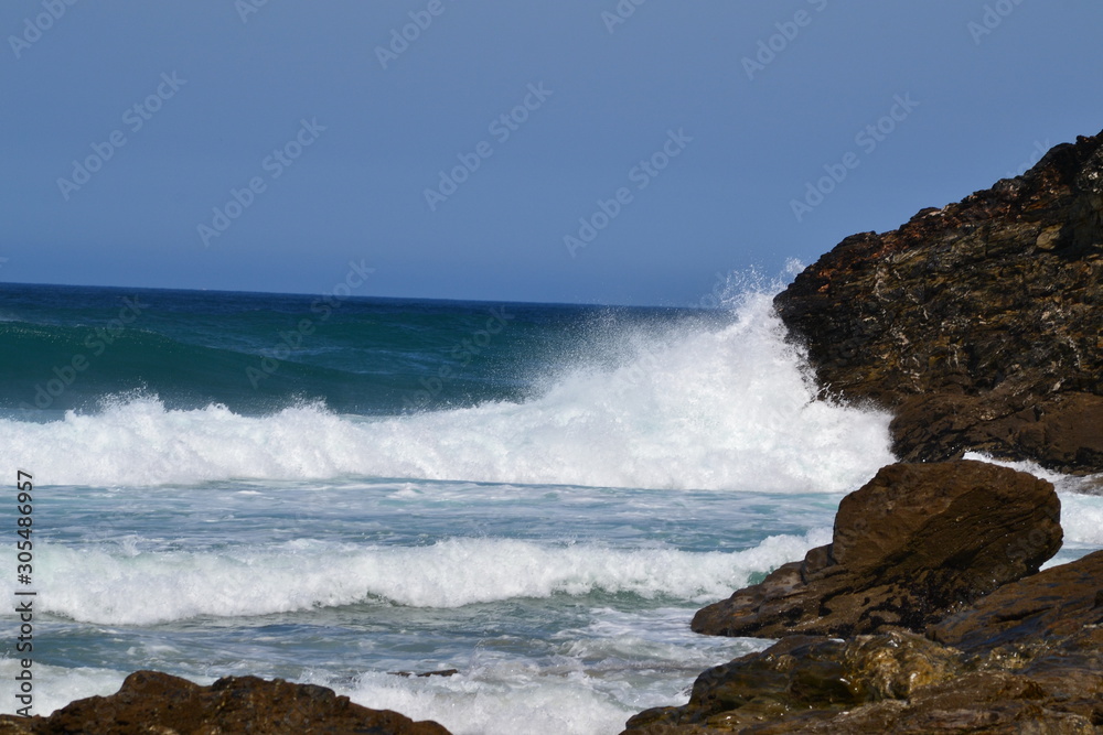 crashing waves and surf crashing waves and surf