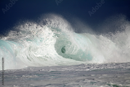 Pipe wave - Hawaii