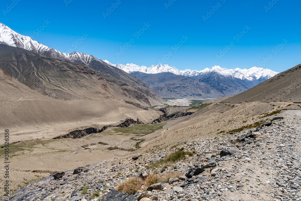 Pamir Highway Alichur to Khargush 22