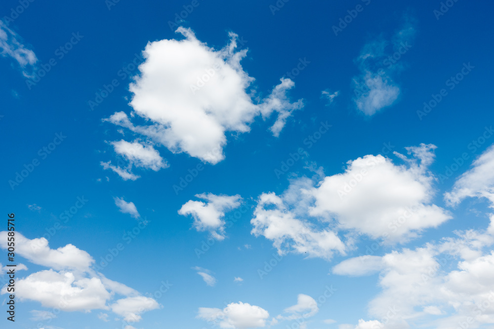 Fototapeta premium Blue sky with white clouds