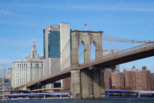 Brooklyn Bridge © dola710