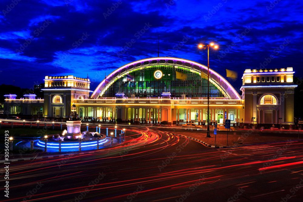 Fototapeta premium Bangkok Train Station or Hualumphong Train Station with lighting decorations to celebrate 100 years anniversary during twilight, Thailand