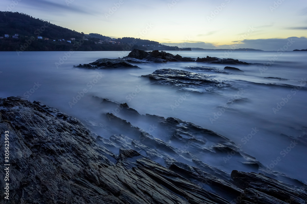 Fototapeta premium Chamoso Cove Long Exposure at Ares Estuary Pontedeume Galicia