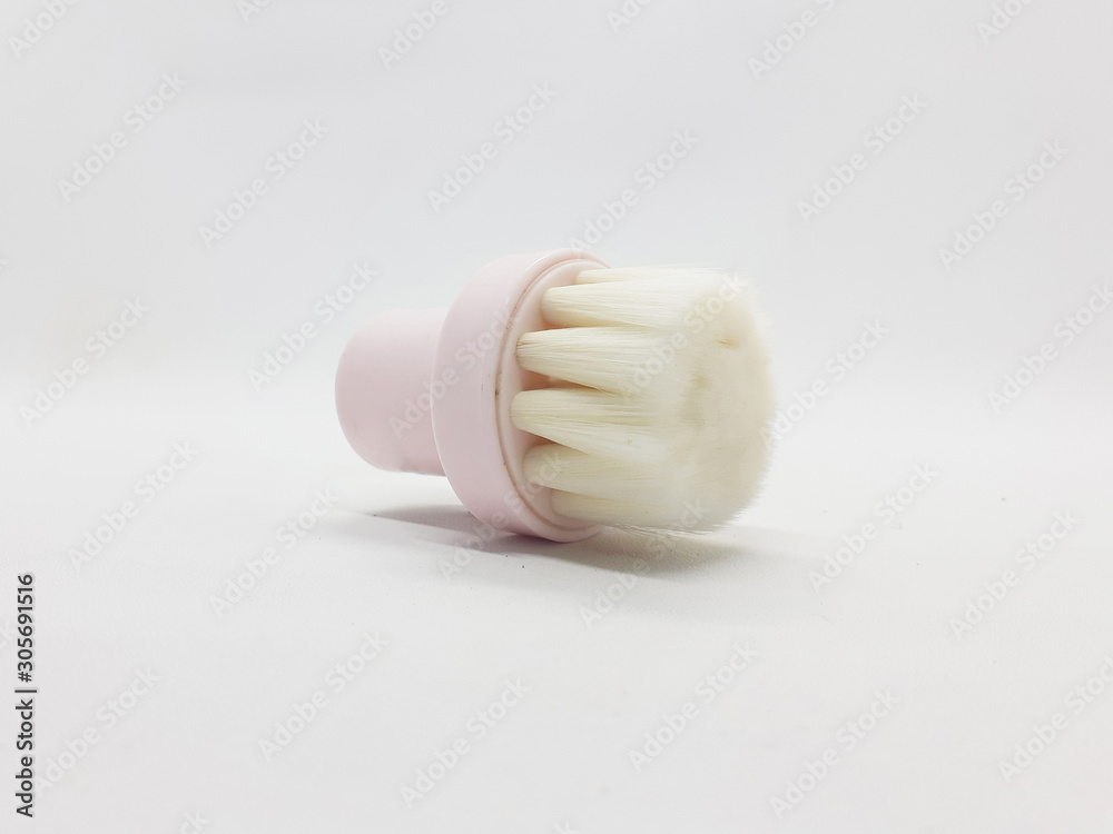 Fototapeta premium Beautiful Girly Fashion Cosmetics Brush for Woman Accessories in White Isolated Background