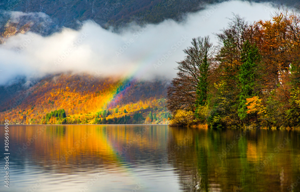 Fototapeta Lake Bohinj in autumn, Slovenia