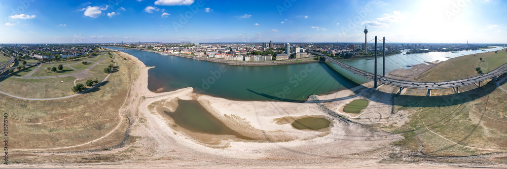 Rhein in Düsseldorf