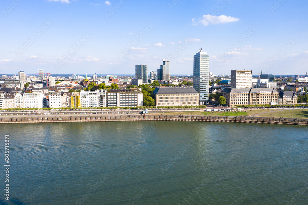 Rhein in Düsseldorf