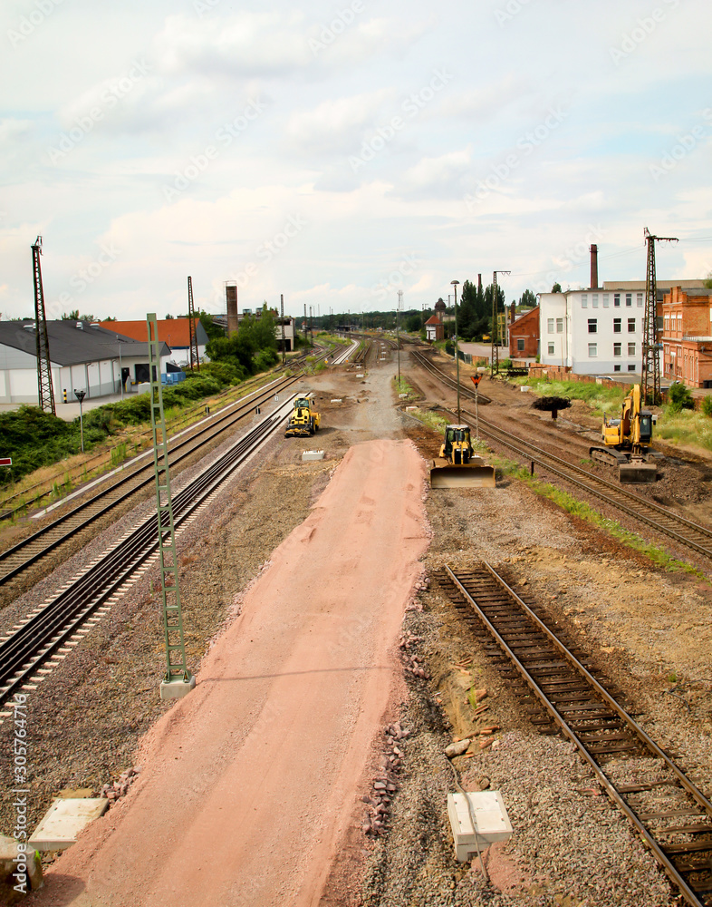 Blick auf Details auf einer Baustelle der Bahn Blick auf Details auf einer Baustelle der Bahn