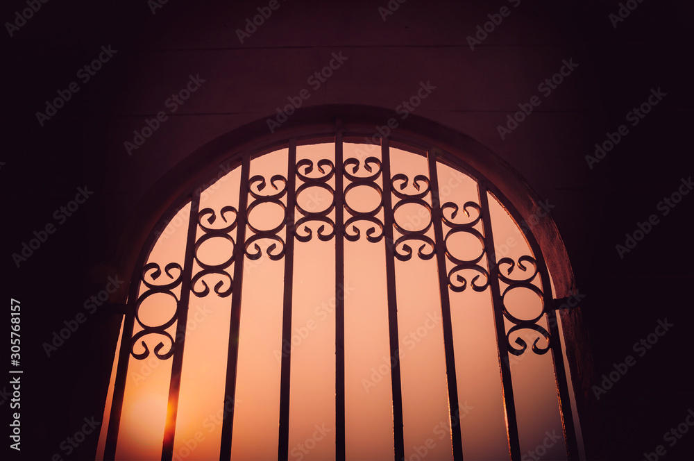 Obraz premium Old window in abandoned place