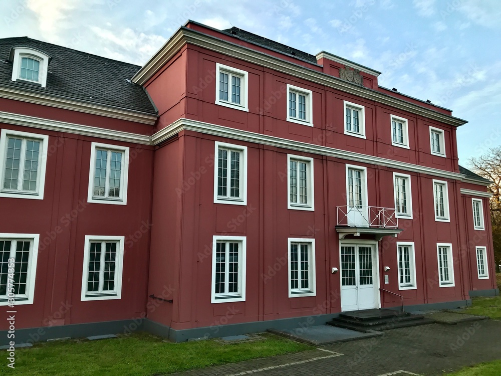 Schloss Oberhausen in Oberhausen (Nordrhein-Westfalen) Schloss Oberhausen in Oberhausen (Nordrhein-Westfalen)