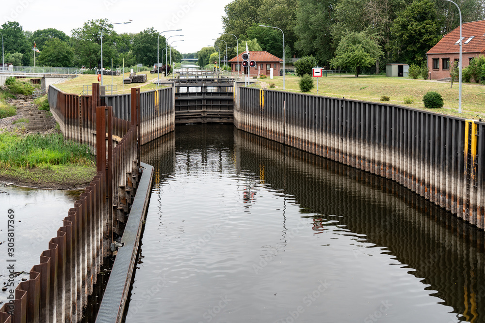 Schleuse am Müritz-Elde Kanal