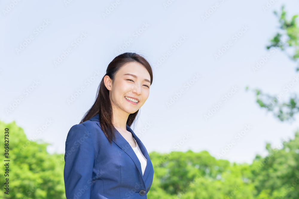 笑顔の女性 ビジネス 笑顔の女性 ビジネス