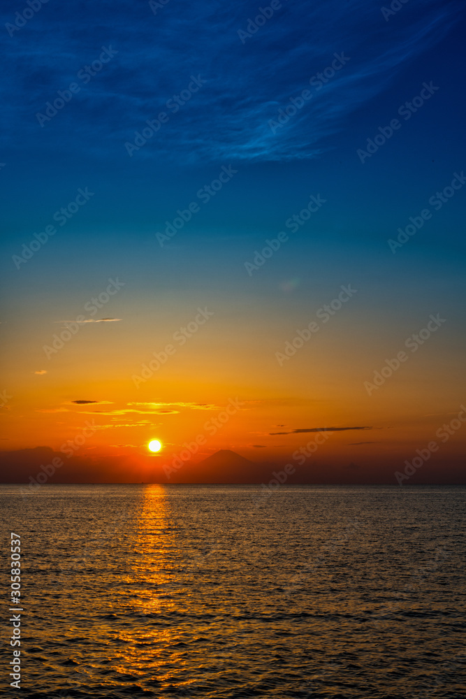 Naklejka premium sunset