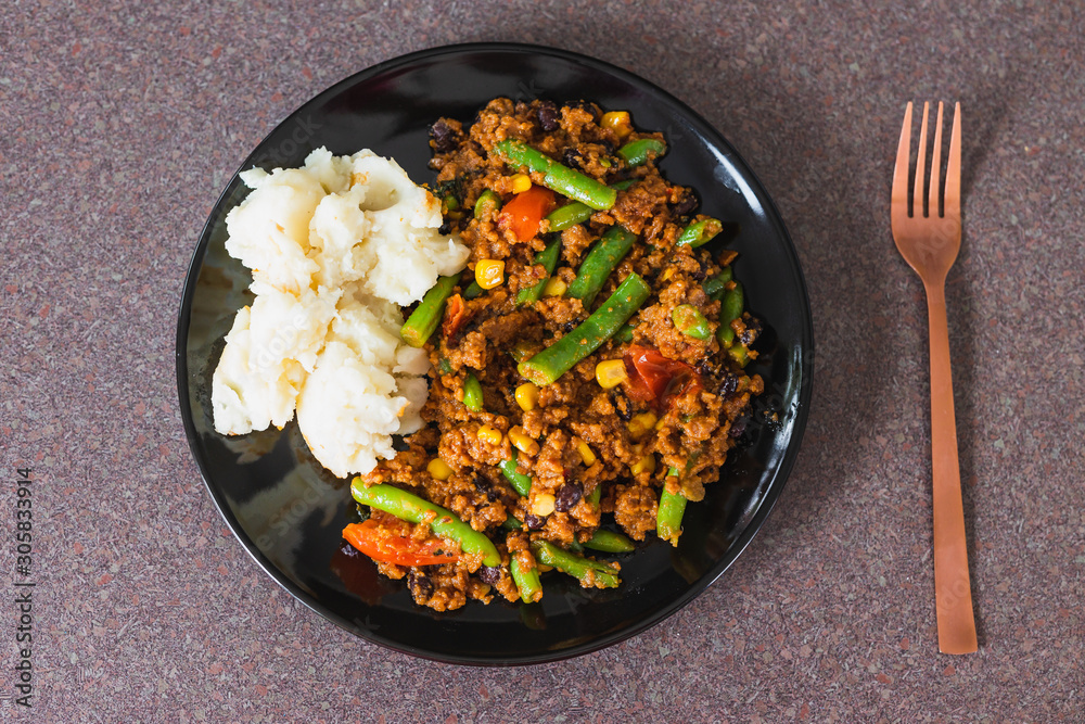 vegan mince with minced veggies and mash potatoes
