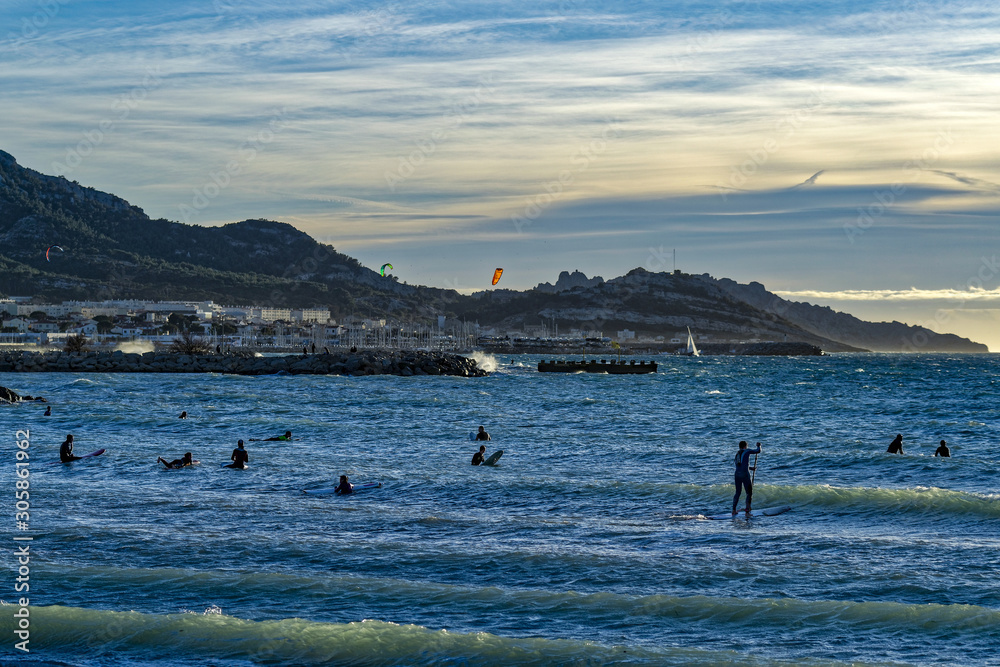 Obraz premium Surfers in action