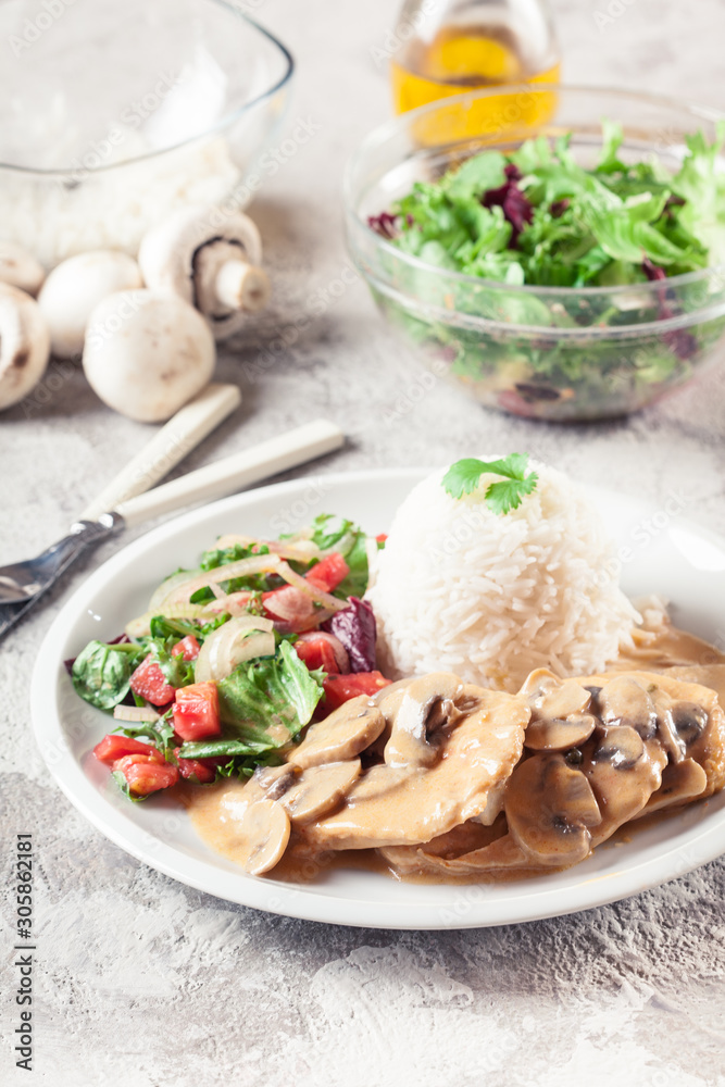 Chicken escalopes with champignion in creamy sauce Chicken escalopes with champignion in creamy sauce