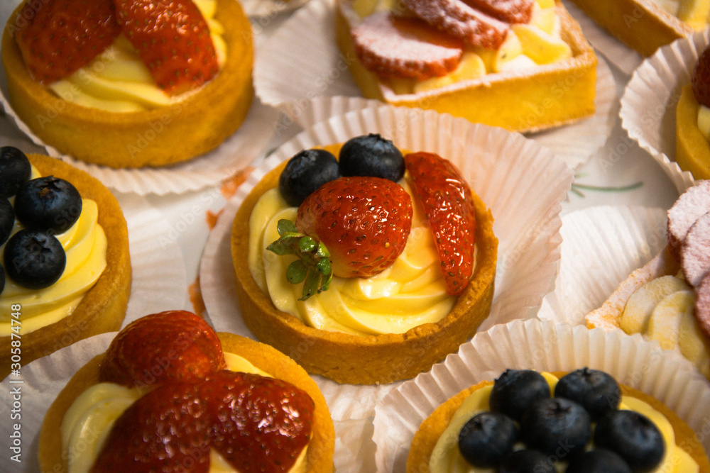 cakes with cream strawberry and blueberry cakes with cream strawberry and blueberry