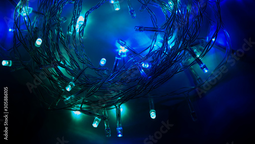 Christmas lights on the Christmas tree © Сергей Тонкопряд