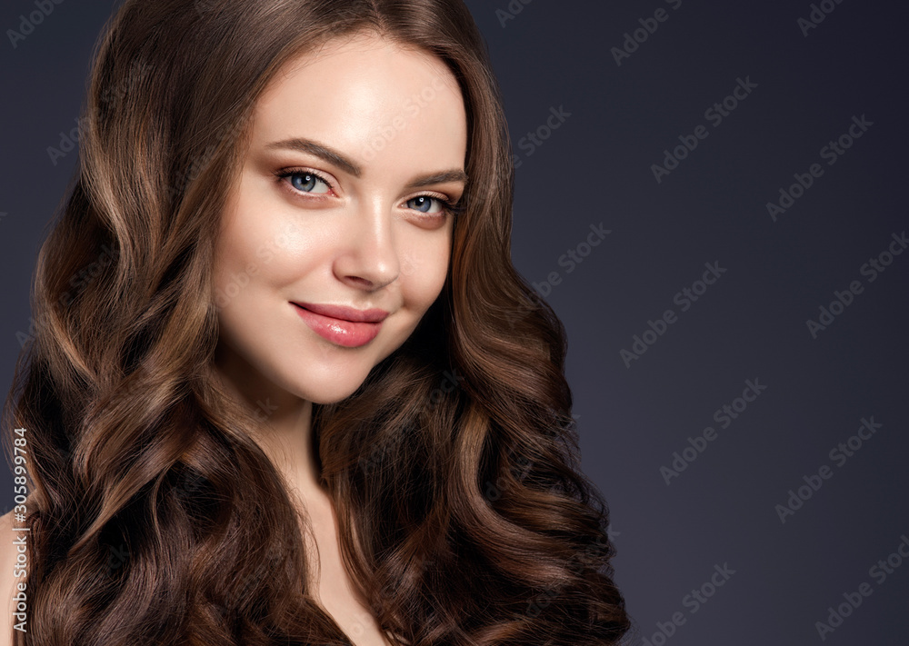Naklejka premium Hair woman face beautiful brunette long curly hairstyle