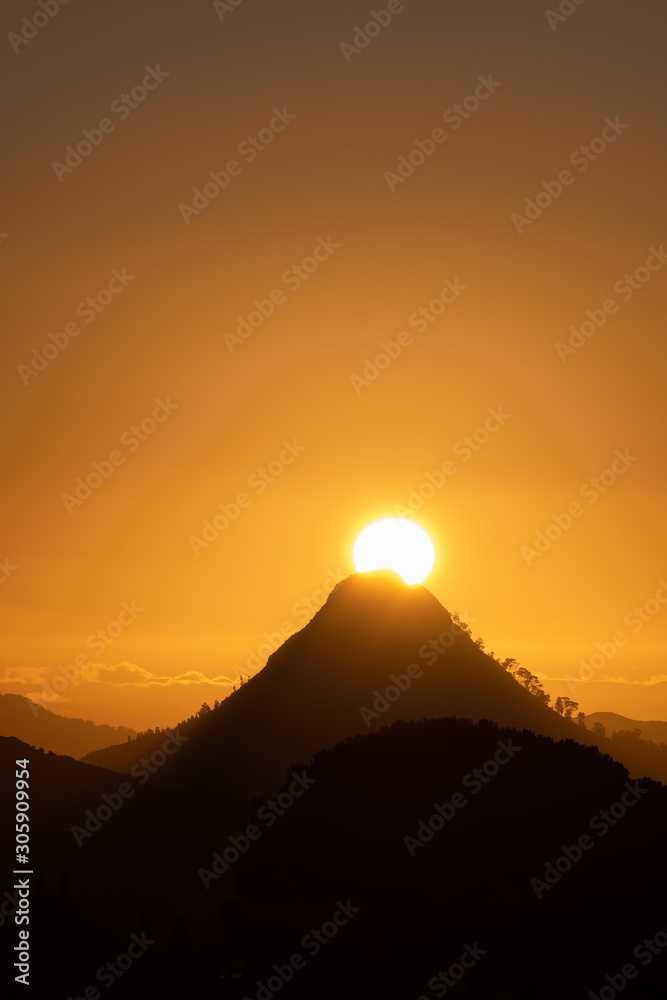 Sunrise above Monte Formaggio, Mazzarino, Caltanissetta, Sicily, Italy, Europe Sunrise above Monte Formaggio, Mazzarino, Caltanissetta, Sicily, Italy, Europe