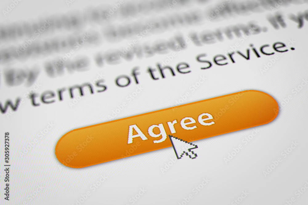 Obraz premium Mouse Cursor Clicking Agree for Terms and Conditions Agreement