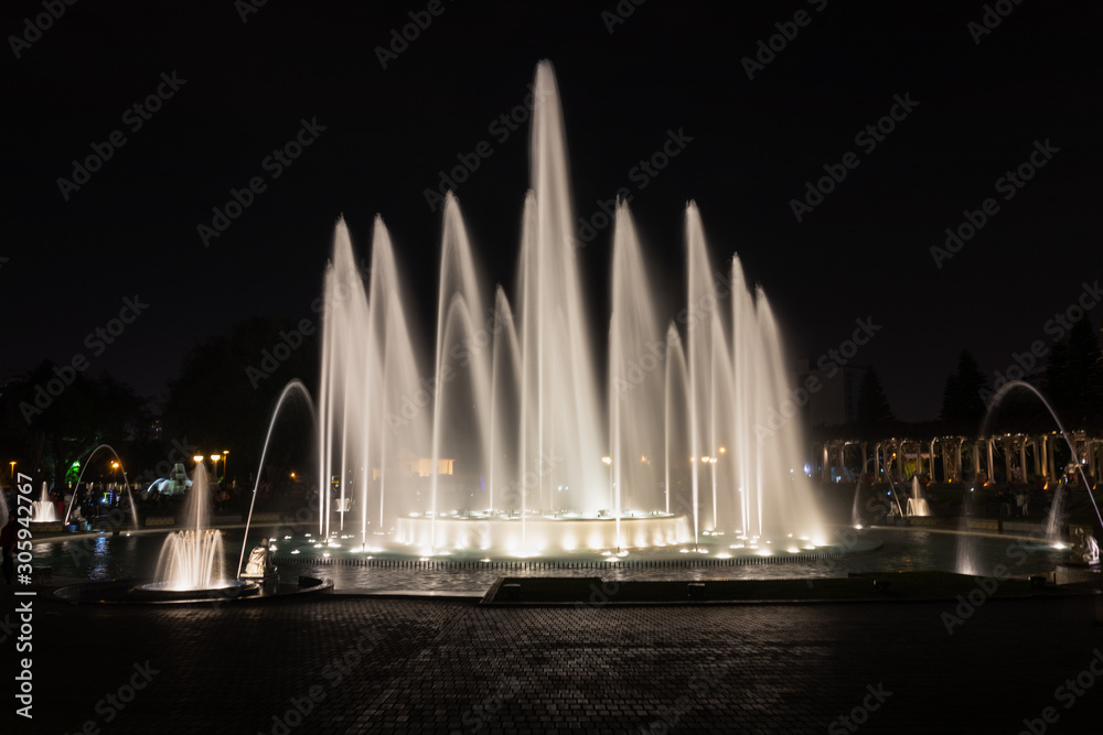 Fototapeta premium Brunnen in Lima