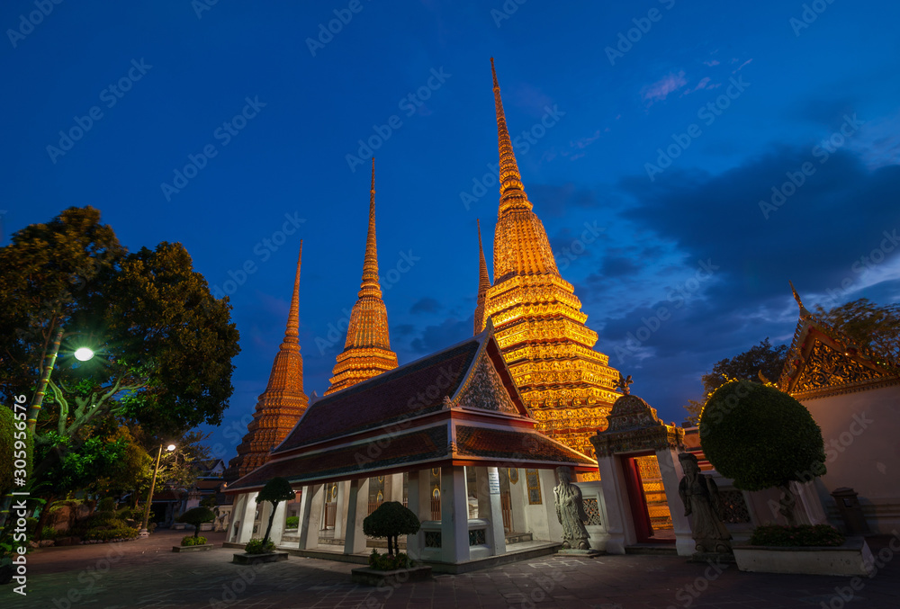 Fototapeta premium Wat Pho In Bangkok,Thailand