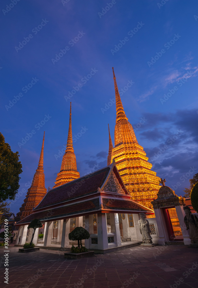 Fototapeta premium Wat Pho In Bangkok,Thailand