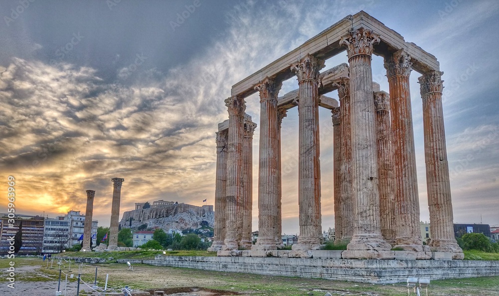 temple of olympian zeus in athens