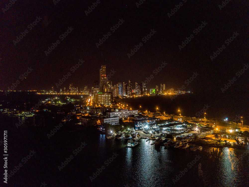 Fototapeta premium Kartagena, Kolumbia, nocą