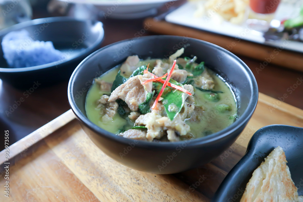 pork curry, pork green curry,