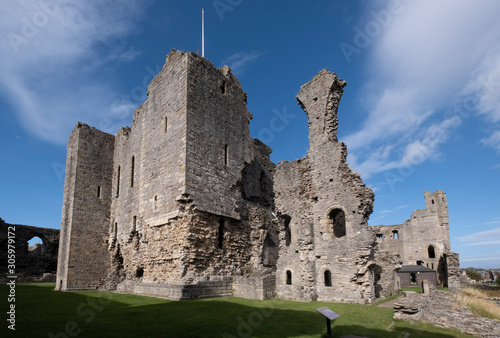 Middleham Castle, Middleham, North Yorkshire, UK. 2nd October 2018 The magnificent ruin of Middlham was once the home of Richard the Third