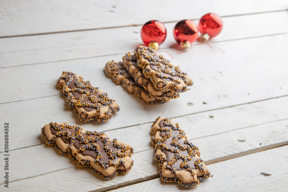 Christmas tree-shaped Christmas chocolate cookies Christmas tree-shaped Christmas chocolate cookies