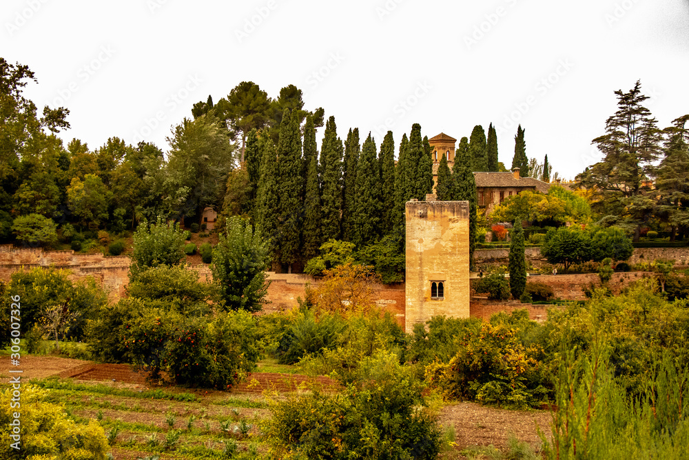 Vista desde cuidad amurallada de Granada