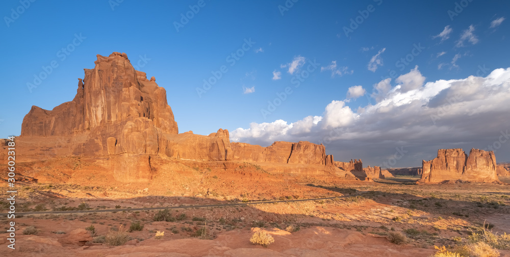 Park Avenue Hiking Trail, Arches National Park, adjacent to the Colorado River, Moab, Utah, USA Park Avenue Hiking Trail, Arches National Park, adjacent to the Colorado River, Moab, Utah, USA