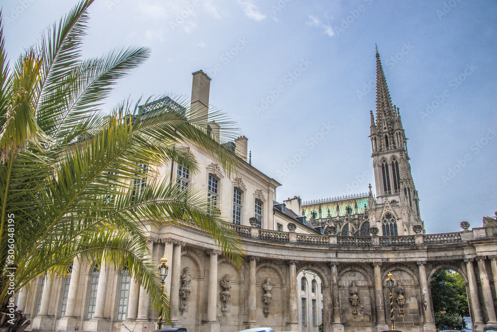 Cathédrale de Nancy vue depuis la place du Général de Gaulle, Grand Est, France