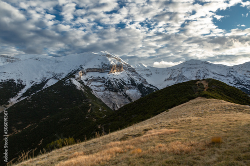 Il Monte Focalone e le prime nevi photo