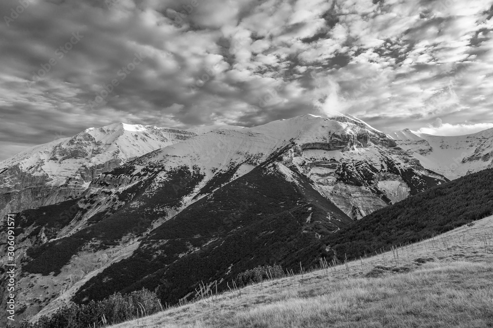 Il Monte Focalone e le prime nevi