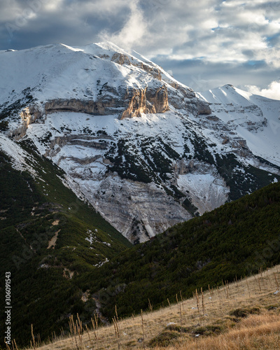 Il Monte Focalone e le prime nevi photo