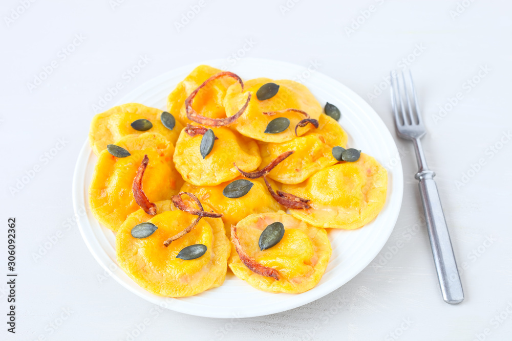 Kürbis-Ravioli Kürbis-Ravioli