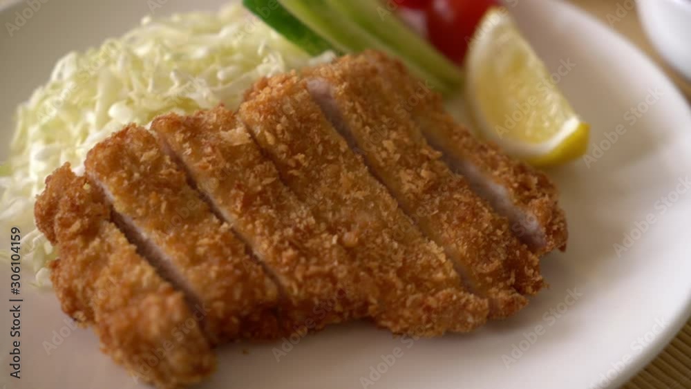 Japanese deep fried pork cutlet (tonkatsu set)