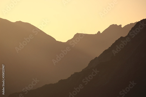 Berge bei Sonnenaufgang
